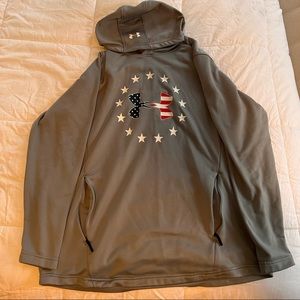 XXL Mens Under Armour Hoodie